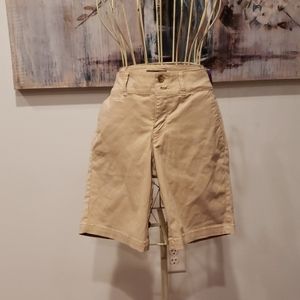 American eagle AE Bermuda shorts